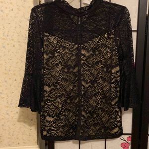 New lace black top